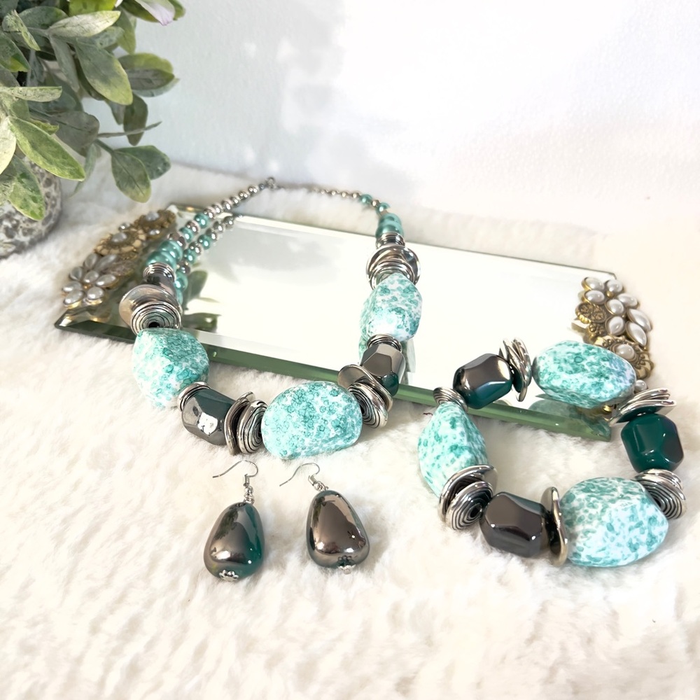 Fashion Jewelry clunky Necklace Set